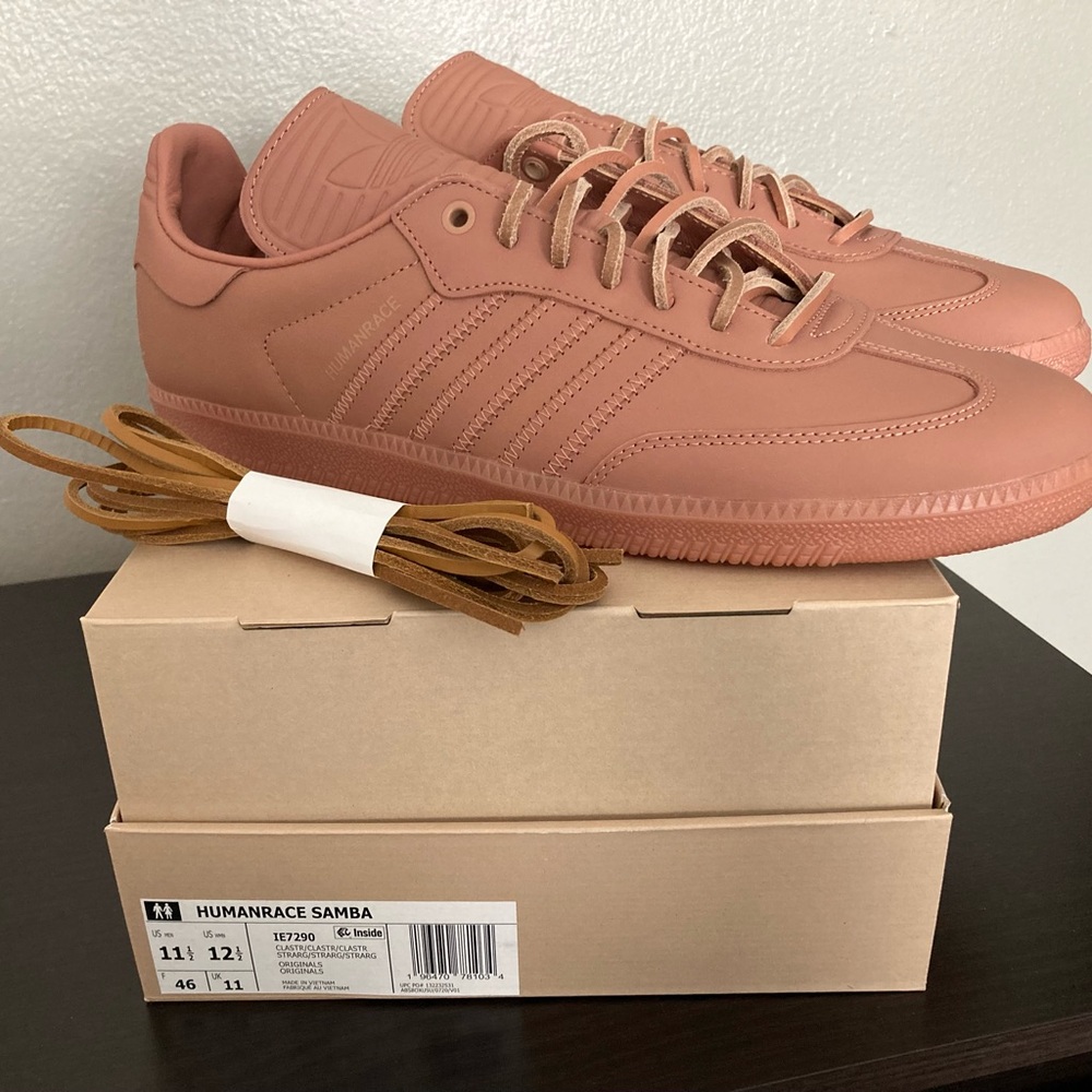 Adidas Humanrace Samba (clay strata) size 11.5